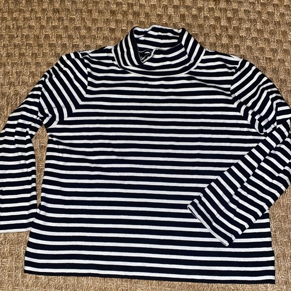 J Crew 3/4 Length Sleeve Black and White Stripe Pullover. Sz Small - Picture 4 of 4